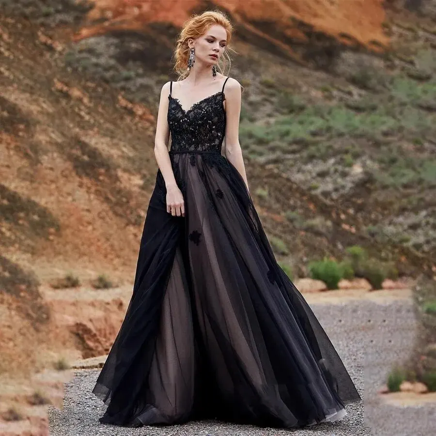 Sexy Black V-neck Evening Dresses Spaghetti Straps Appliques Lace Tulle Long Prom Dress For Women vestido de festa
Sexy Black V-neck Evening Dresses Spaghetti Straps Appliques Lace Tulle Long Prom Dress For Women vestido de festa