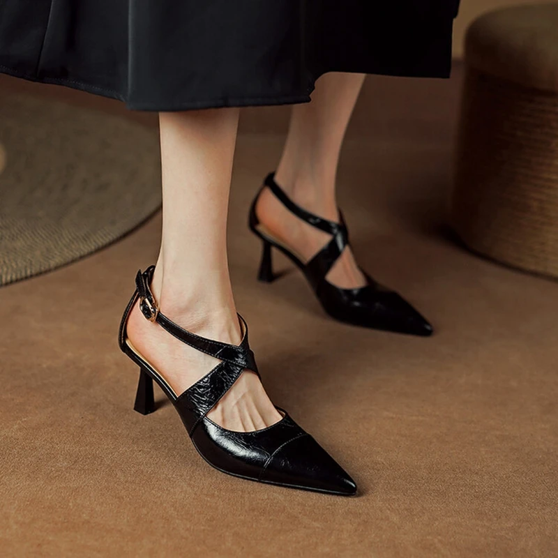 Genuine Leather Women Sandals Pointed Toe Thin Heel Women Shoes Cover Toe High Heels Concise Leather Shoes Dress Shoes for Women
Genuine Leather Women Sandals Pointed Toe Thin Heel Women Shoes Cover Toe High Heels Concise Leather Shoes Dress Shoes for Women