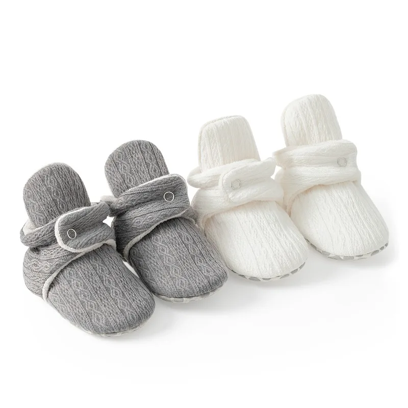 Boys and Girls Soft Non-Slip Warm Crib Shoes Socks Shoes Kids Toddler Shoes First Generation Toddler Winter Warm Boots
Boys and Girls Soft Non-Slip Warm Crib Shoes Socks Shoes Kids Toddler Shoes First Generation Toddler Winter Warm Boots