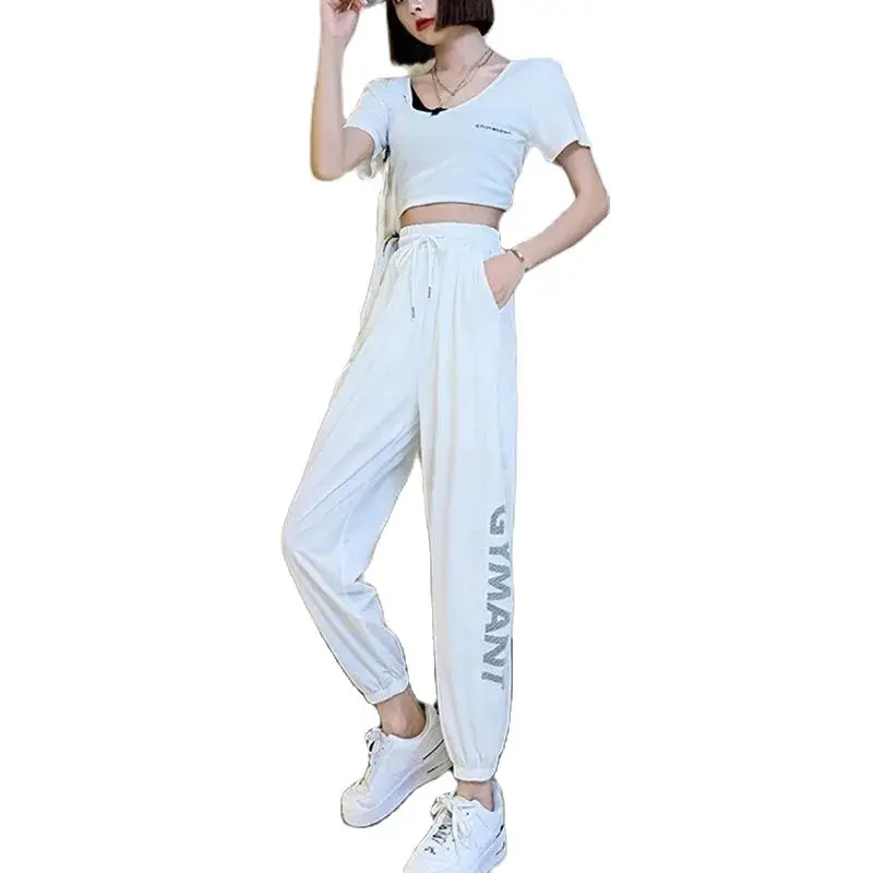 Ice Silk QSuick Dry Sweatpants Female Thin New Loose Slim Fit Leisure Harem Pants Summer Solid Color Black High Waist Lady Pants
Ice Silk QSuick Dry Sweatpants Female Thin New Loose Slim Fit Leisure Harem Pants Summer Solid Color Black High Waist Lady Pants