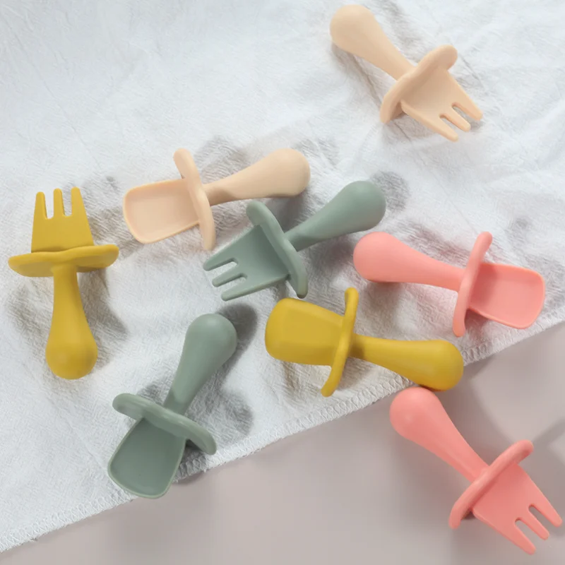 2Pcs/Set Silicone BPA Free Mini Fork Spoon Baby Learning Feeding Solid Food Children's Tableware Training Utensils For Newborn
2Pcs/Set Silicone BPA Free Mini Fork Spoon Baby Learning Feeding Solid Food Children's Tableware Training Utensils For Newborn