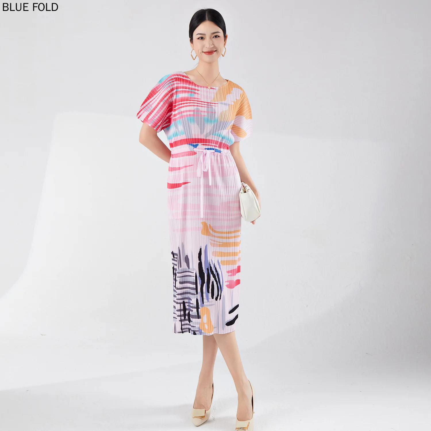 Женское платье миаке с принтом, элегантное свободное платье с круглым вырезом и коротким рукавом, с завязкой на талии, облегающее платье с разрезом, лето 2024
Женское платье миаке с принтом, элегантное свободное платье с круглым вырезом и коротким рукавом, с завязкой на талии, облегающее платье с разрезом, лето 2024