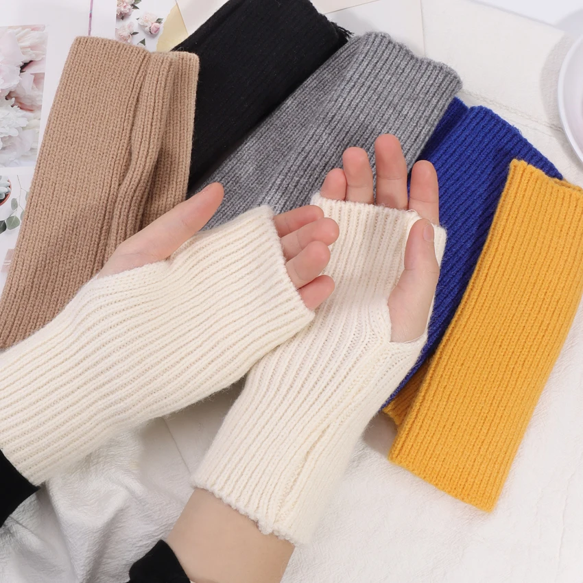 1 Pair Wool Autumn And Winter Half Fingered Warmth Fashion Glove Girl Students Fingerless Touch Screen Thick Knit Wristband
1 Pair Wool Autumn And Winter Half Fingered Warmth Fashion Glove Girl Students Fingerless Touch Screen Thick Knit Wristband