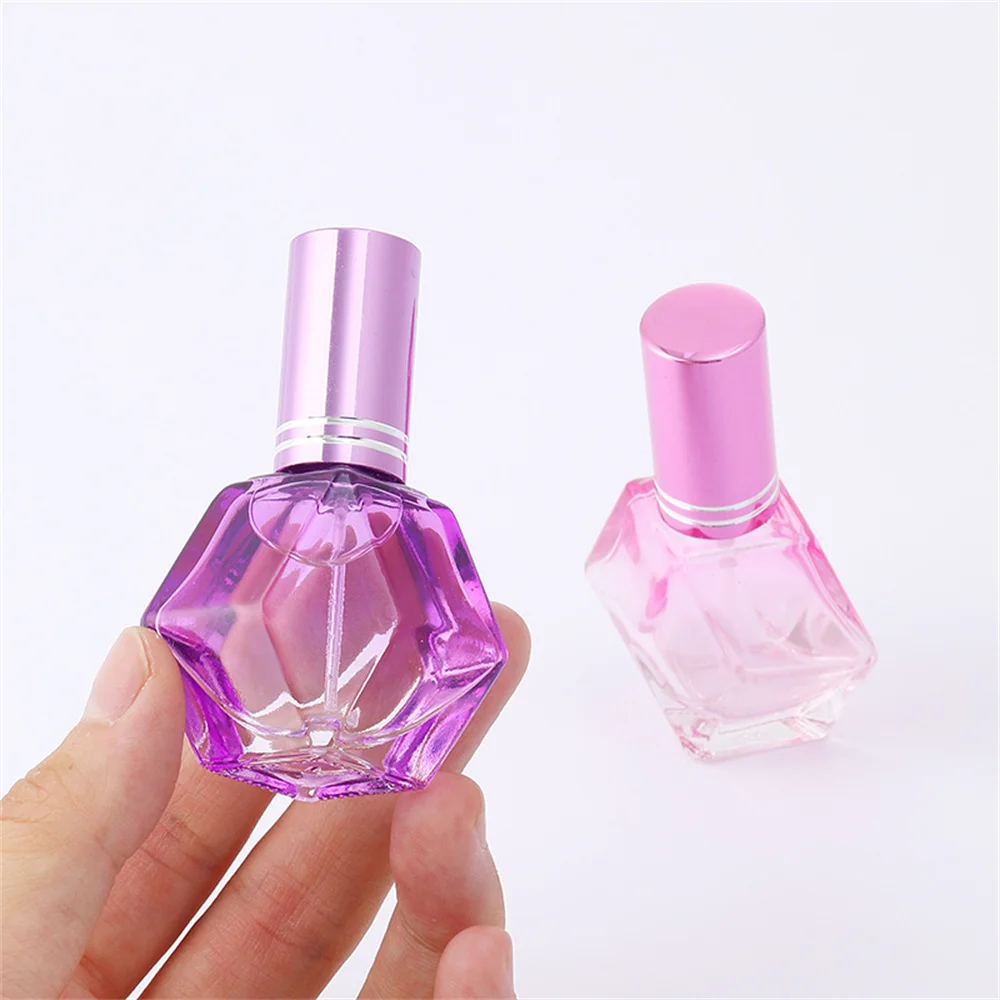 

12ml Small Perfume Bottle Diamond Shaped Coloured Glass Atomizer Portable Refillable Empty Cosmetic Containers Sample Packging