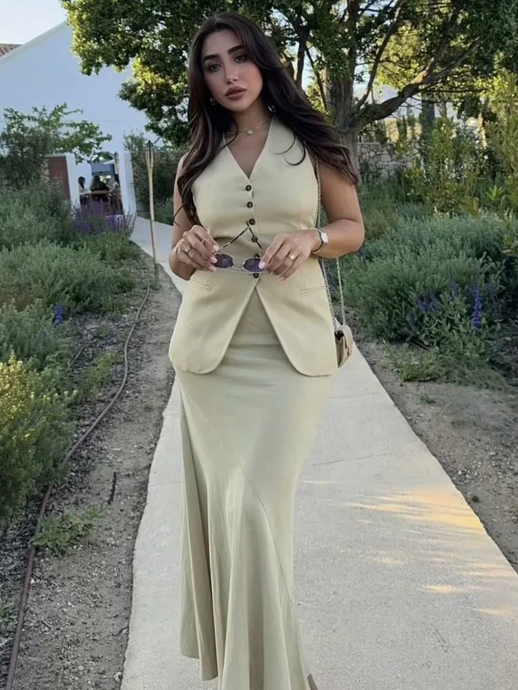 Y2K TRAF 2024 Khaki Woman Long Skirts for Women Summer Female High Waist A-Line Loose Skirt Ladies Chic and Elegant New Skirt
Y2K TRAF 2024 Khaki Woman Long Skirts for Women Summer Female High Waist A-Line Loose Skirt Ladies Chic and Elegant New Skirt