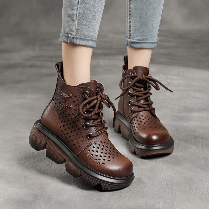 New Handmade First Layer Cowhide Dr. Martens Thick Bottom Wedge Hollow-out Short round Head Factory Supply
New Handmade First Layer Cowhide Dr. Martens Thick Bottom Wedge Hollow-out Short round Head Factory Supply