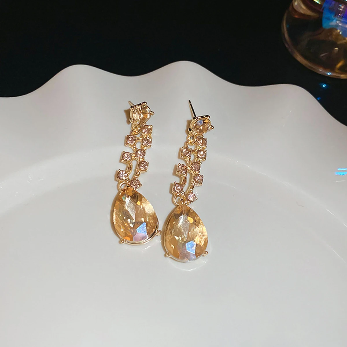 Light Luxury Water Drops Jewelry Set for Women Flash Crystal Glass Necklace Earrings Set Banquet Wedding Anniversary Accessories 9 Mallzona S74fbce9631c344c8a3eeef11c159a06cZ Light Luxury Water Drops Jewelry Set for Women Flash Crystal Glass Necklace Earrings Set Banquet Wedding Anniversary Accessories Mallzona