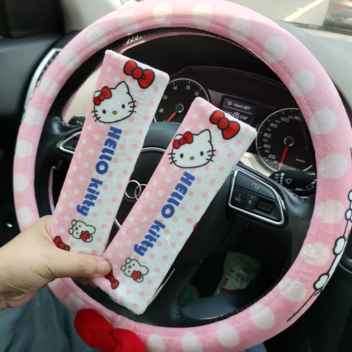New Car Steering Wheel Cover Lovely Cartoonish Kitty Handle Cover Universal Seat Belt Shoulder Pad Car Decoration Accessories
New Car Steering Wheel Cover Lovely Cartoonish Kitty Handle Cover Universal Seat Belt Shoulder Pad Car Decoration Accessories