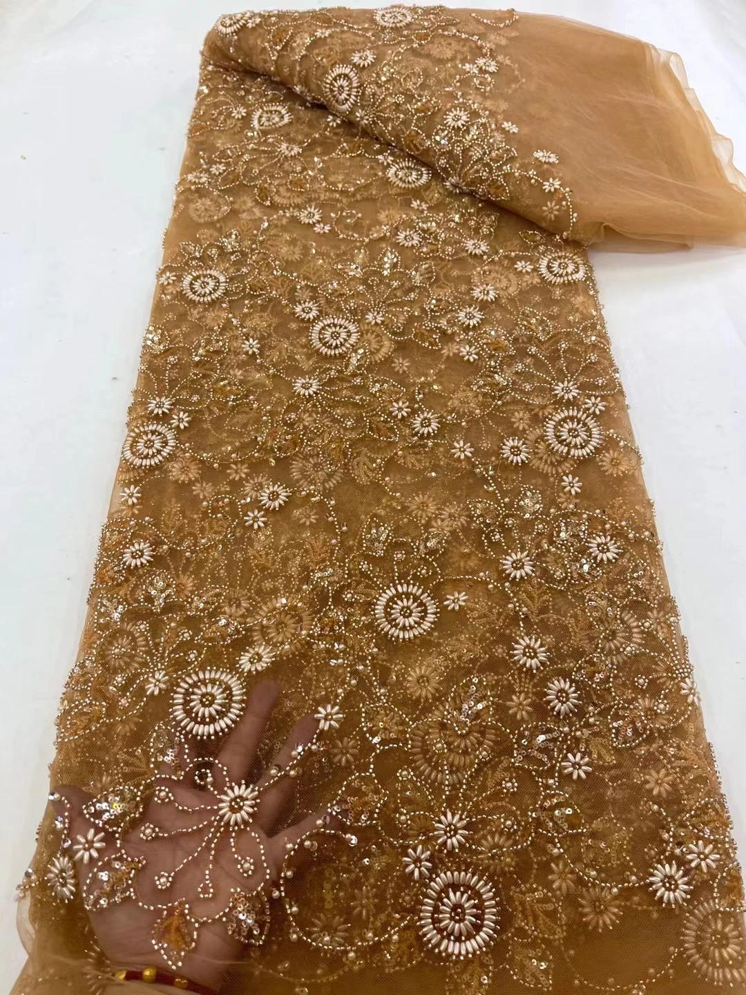 Новейшие африканские блестки, бусины, кружевная ткань 2024, Высококачественный кружевной материал, французская нигерийская кружевная ткань для женщин 
Новейшие африканские блестки, бусины, кружевная ткань 2024, Высококачественный кружевной материал, французская нигерийская кружевная ткань для женщин