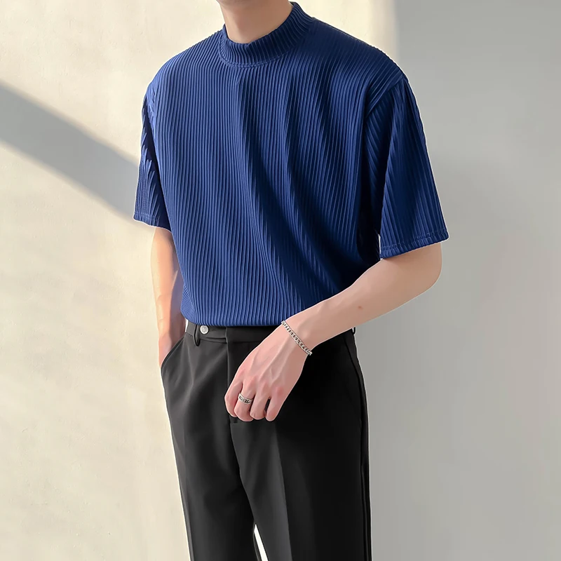 2022 Men's Loose Bottomed Shirt Half High Neck Short Sleeve T-shirt Ice Silk Fashion Trend navy/white/black color T-shirt M-XL
2022 Men's Loose Bottomed Shirt Half High Neck Short Sleeve T-shirt Ice Silk Fashion Trend navy/white/black color T-shirt M-XL