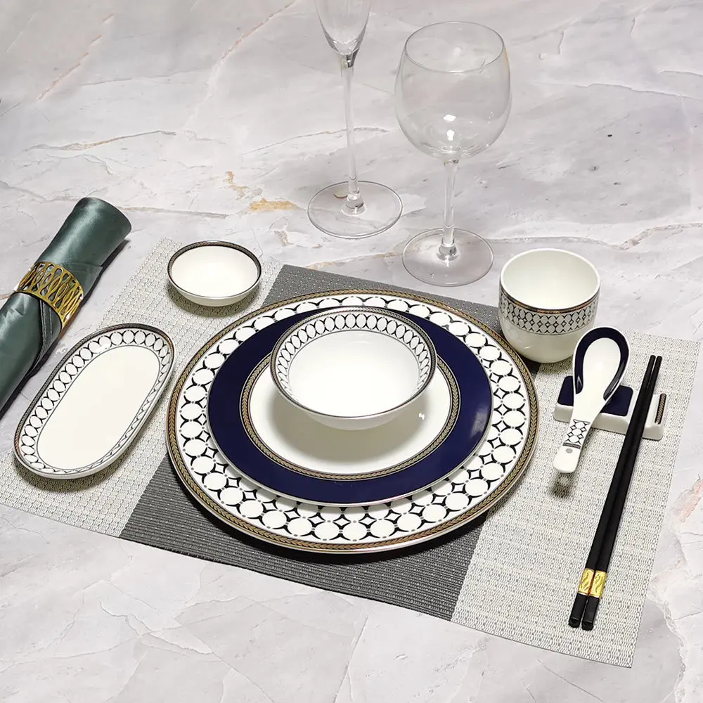 Bone China High Quality Ceramic Dishes, Dishes, Dishes, Spoons, Advanced Hotel Tableware Set
Bone China High Quality Ceramic Dishes, Dishes, Dishes, Spoons, Advanced Hotel Tableware Set