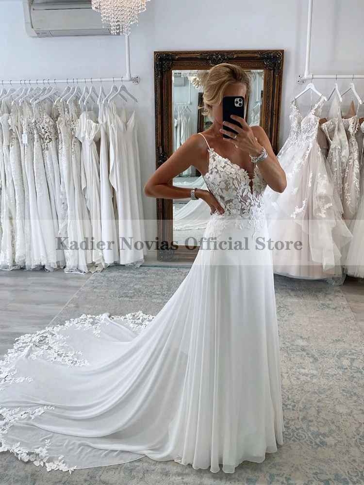 Long Sexy Boho Spring White Chiffon Wedding Dresses 2023 with Court Train Bride Dress Vestido De Novia 2022 Boda Elegante
Long Sexy Boho Spring White Chiffon Wedding Dresses 2023 with Court Train Bride Dress Vestido De Novia 2022 Boda Elegante