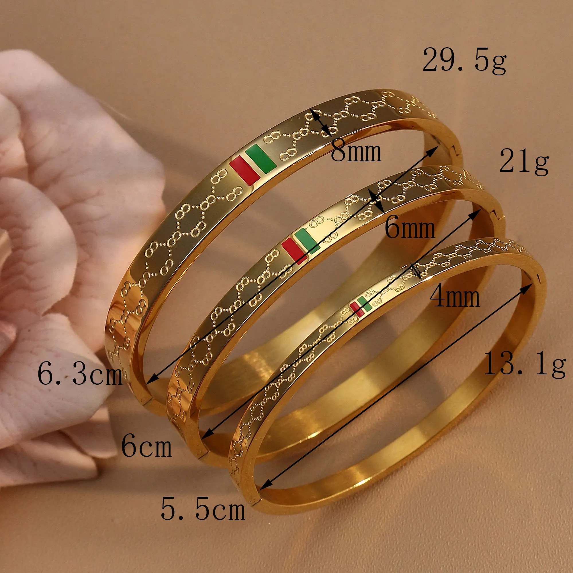 18 K Gold Plated Stainless Steel 55 MM Red/Green Bangles , Fashionable Jewelry For Men And Women Wholesale 18 K Gold Plated Stainless Steel 55 MM Red/Green Bangles , Fashionable Jewelry For Men And Women Wholesale