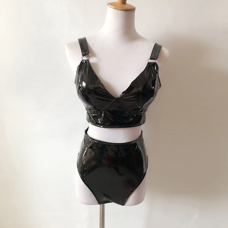 Black Pu Leather Pole Dance Costume Bikini High Waist Shorts Nightclub Bar Dj Ds Gogo Dance Clothing Party Rave Outfit
Black Pu Leather Pole Dance Costume Bikini High Waist Shorts Nightclub Bar Dj Ds Gogo Dance Clothing Party Rave Outfit