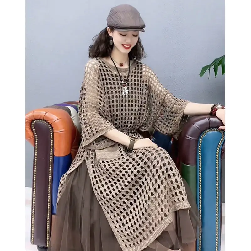 European Dress Female 2023 Summer New Fashion Solid Color Hollow O Neck Casual Tank Top Three Quarter Sleeve Mesh Dress Women 
European Dress Female 2023 Summer New Fashion Solid Color Hollow O Neck Casual Tank Top Three Quarter Sleeve Mesh Dress Women