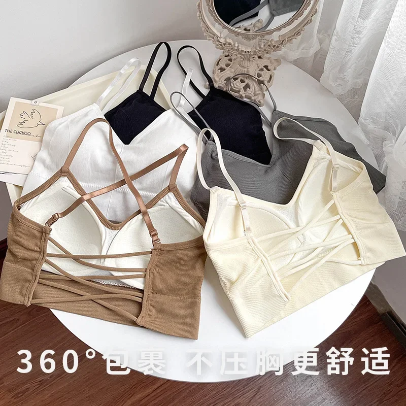 Spring and summer new halter beauty back integrated fixed cup underwear breast pad Spice girls short bottom top bra
Spring and summer new halter beauty back integrated fixed cup underwear breast pad Spice girls short bottom top bra