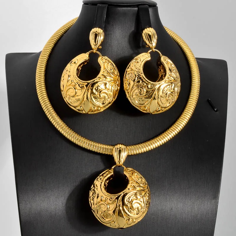 

Diana Baby Gold Color Necklace Pendant and Earrings For Women Romantic Wedding Jewelry Dubai Africa Jewelry Sets Wholesale