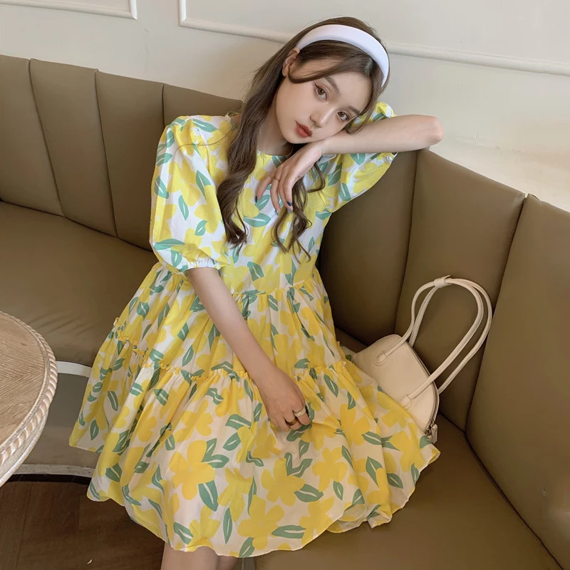 Summer 2023 Korean Chic Casual Fashion New Temperament Robe O-neck Printed Yellow Puff Sleeve Loose Mid-length Dress Female
Summer 2023 Korean Chic Casual Fashion New Temperament Robe O-neck Printed Yellow Puff Sleeve Loose Mid-length Dress Female