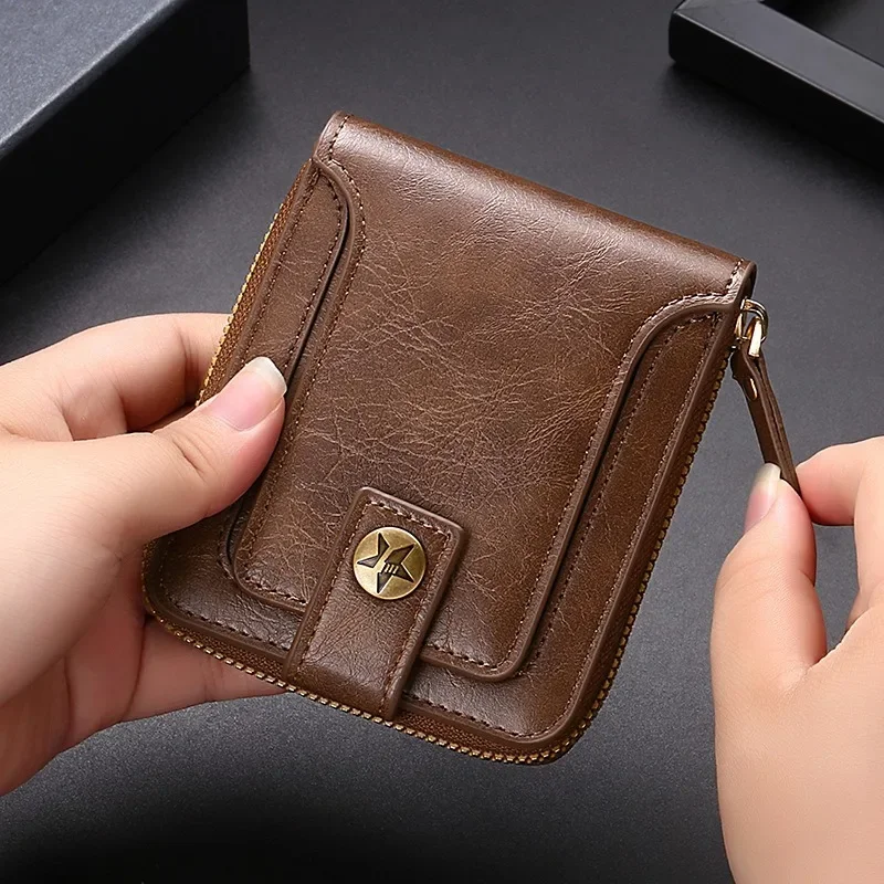 New Cross-border Men's Short Wallet European and American Fashion Retro Multifunctional Zipper Buckle Wallet
New Cross-border Men's Short Wallet European and American Fashion Retro Multifunctional Zipper Buckle Wallet