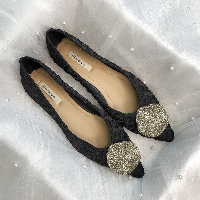 Pointed Flat Shoes Women Black Flats for Women Comfort Zapatos De Mujer Solid Color Simple Fashion Casual Loafers Large Size 45
Pointed Flat Shoes Women Black Flats for Women Comfort Zapatos De Mujer Solid Color Simple Fashion Casual Loafers Large Size 45