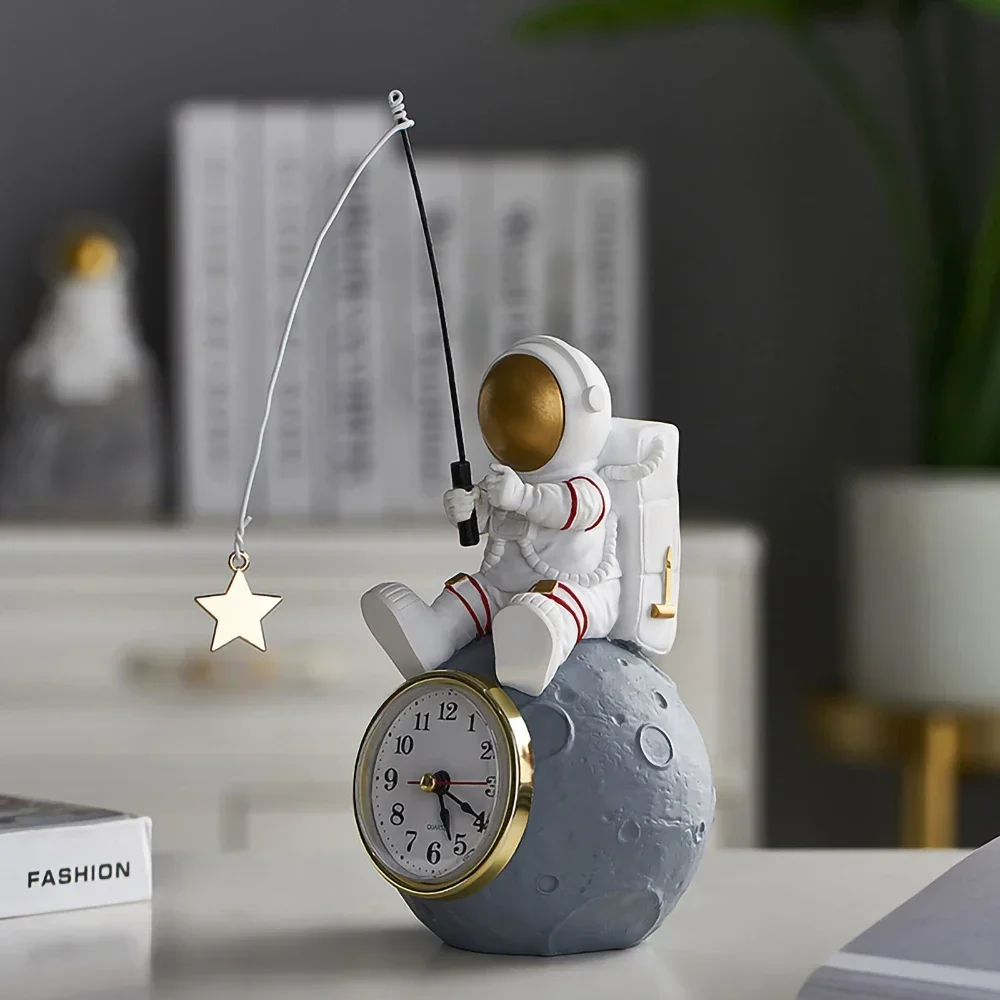 Desk Clock Ornaments,Spaceman Figurin Figurine Table Clock,Electronic Clock,Home Living Room Interior Table Decoration Accessory
Desk Clock Ornaments,Spaceman Figurin Figurine Table Clock,Electronic Clock,Home Living Room Interior Table Decoration Accessory