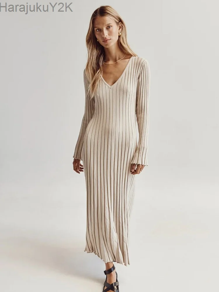 Solid Elegant Ribbed Women Knitted Midi Dress Fashion V-neck Long Sleeve Lace Up Dresses 2023 Autumn Lady Chic Streetwear Robe
Solid Elegant Ribbed Women Knitted Midi Dress Fashion V-neck Long Sleeve Lace Up Dresses 2023 Autumn Lady Chic Streetwear Robe