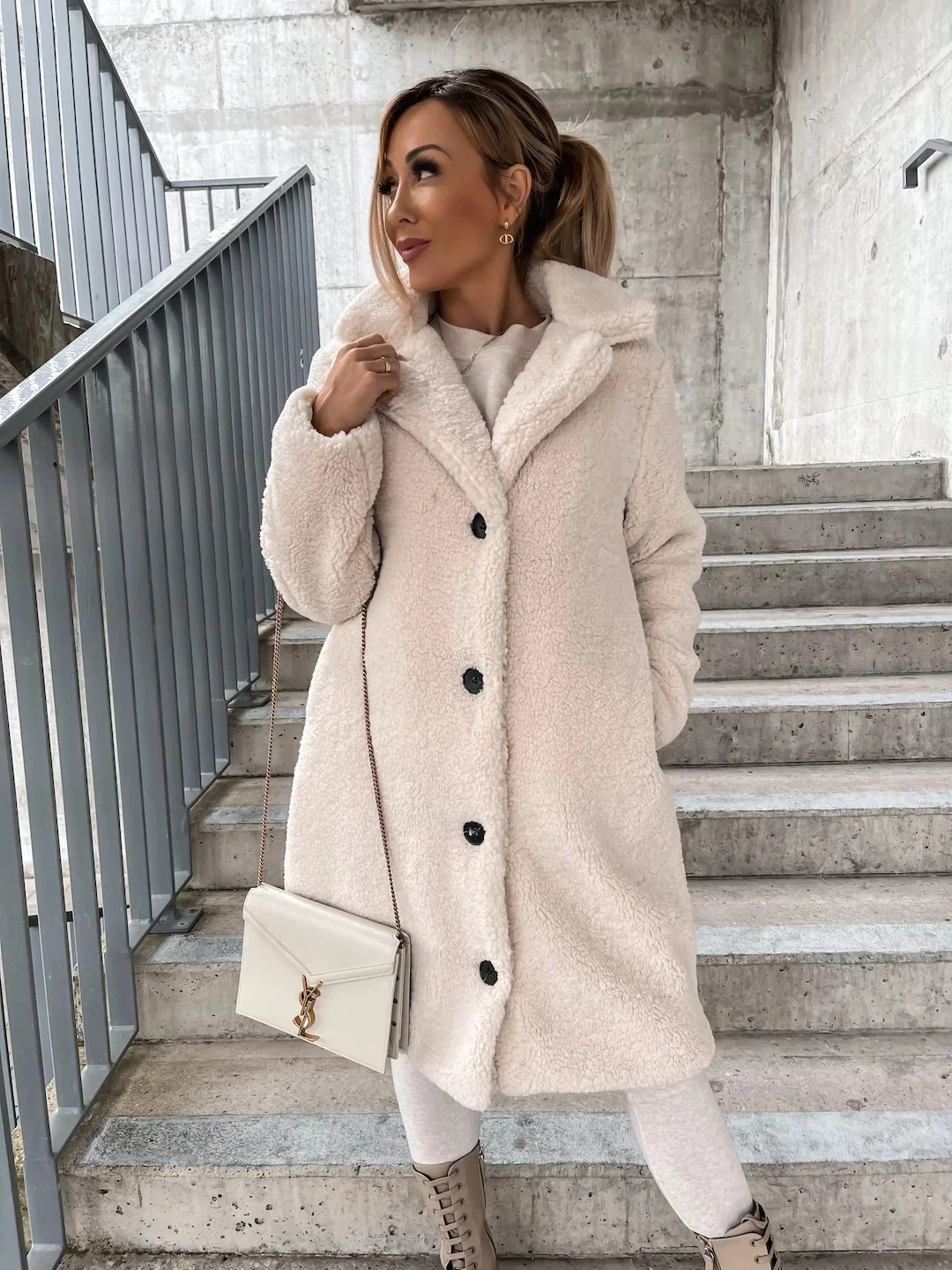 Western Style Women Coat Long Sleeve Lapel Collar Single-breasted Loose Cotton Elegant Chic Ladies Coat For Autumn Winter 2023
Western Style Women Coat Long Sleeve Lapel Collar Single-breasted Loose Cotton Elegant Chic Ladies Coat For Autumn Winter 2023