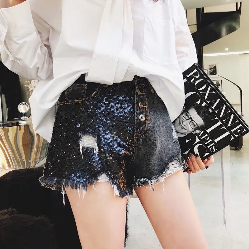 Summer Denim Shorts Female Korean Fashion High Waist Sequin Large Size Casual Chic Elegant Women's A-line Pants Street Trend
Summer Denim Shorts Female Korean Fashion High Waist Sequin Large Size Casual Chic Elegant Women's A-line Pants Street Trend