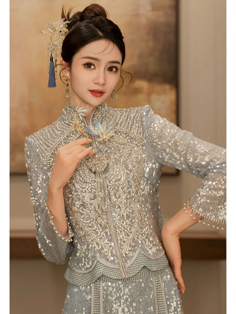 Chinese Style Bride New Beading Cheongsam Sparkly Blue Sequins Wedding Dress Toast Clothing
Chinese Style Bride New Beading Cheongsam Sparkly Blue Sequins Wedding Dress Toast Clothing