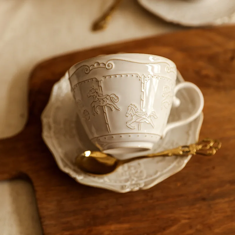 

Керамическая кофейная чашка с изображением замка в стиле ретро, карусель-трансформер, блюдо для послеобеденного чая, кофейной чашки и блюдца, кружки в подарок
