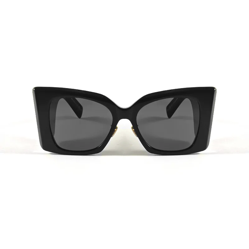 New fashionable anti-ultraviolet personality sunglasses, the same anti-radiation sunglasses for female Internet celebrities,
New fashionable anti-ultraviolet personality sunglasses, the same anti-radiation sunglasses for female Internet celebrities,