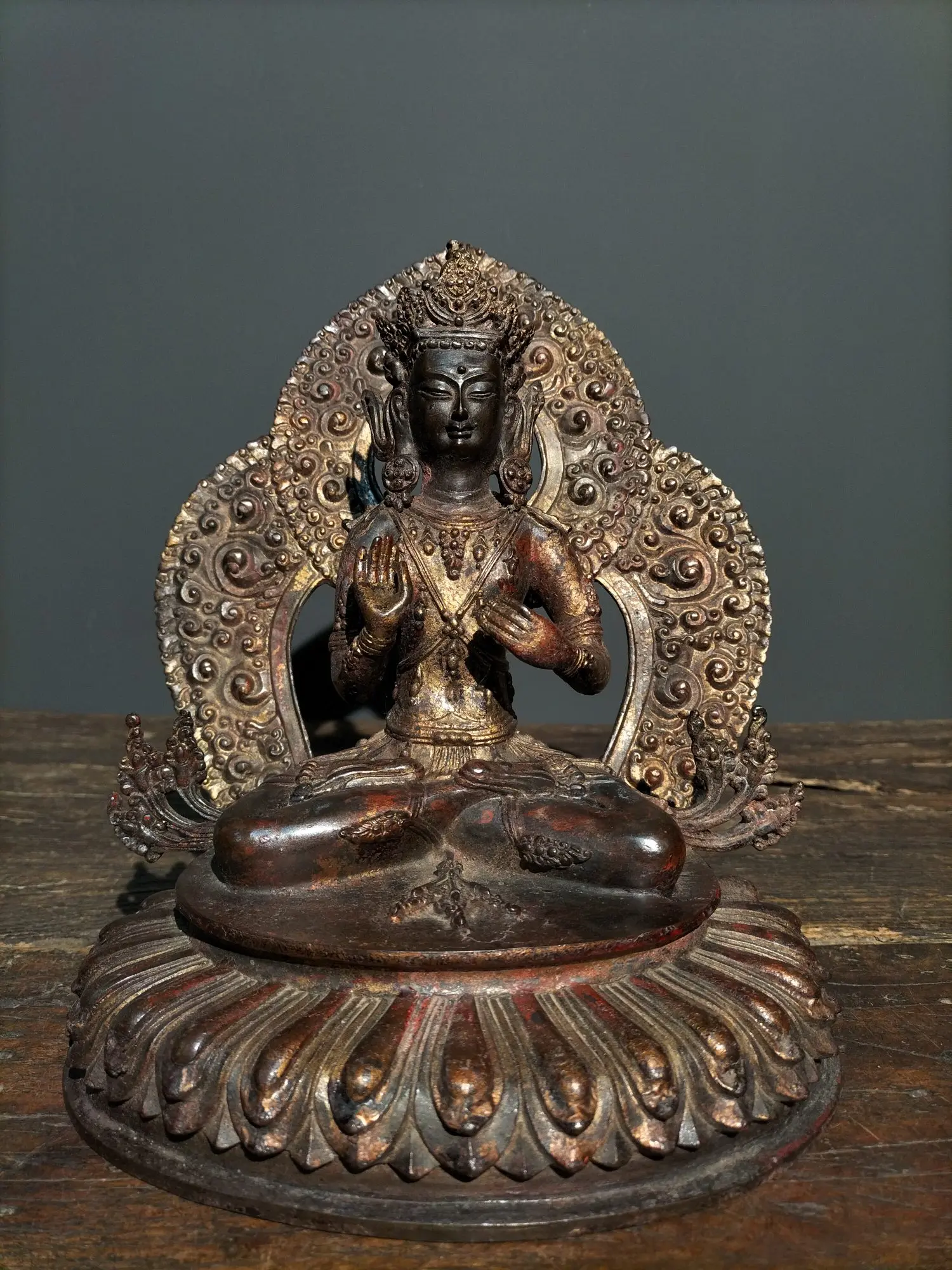 10"Tibetan Temple Collection Bronze Cinnabar mud gold Maitreya Bodhisattva Tibetan Buddha worship buddha Town house Exorcism
10"Tibetan Temple Collection Bronze Cinnabar mud gold Maitreya Bodhisattva Tibetan Buddha worship buddha Town house Exorcism