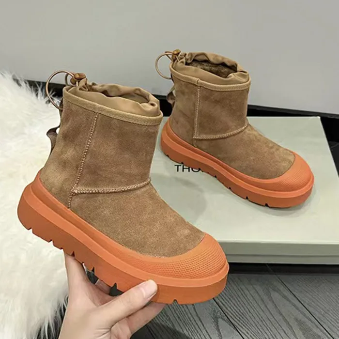 Brand Design Fur Integrated Leather Medium Boots Retro Color Matching Piled Thickened Snow Boots Casual Warm Women'S Boots
Brand Design Fur Integrated Leather Medium Boots Retro Color Matching Piled Thickened Snow Boots Casual Warm Women'S Boots