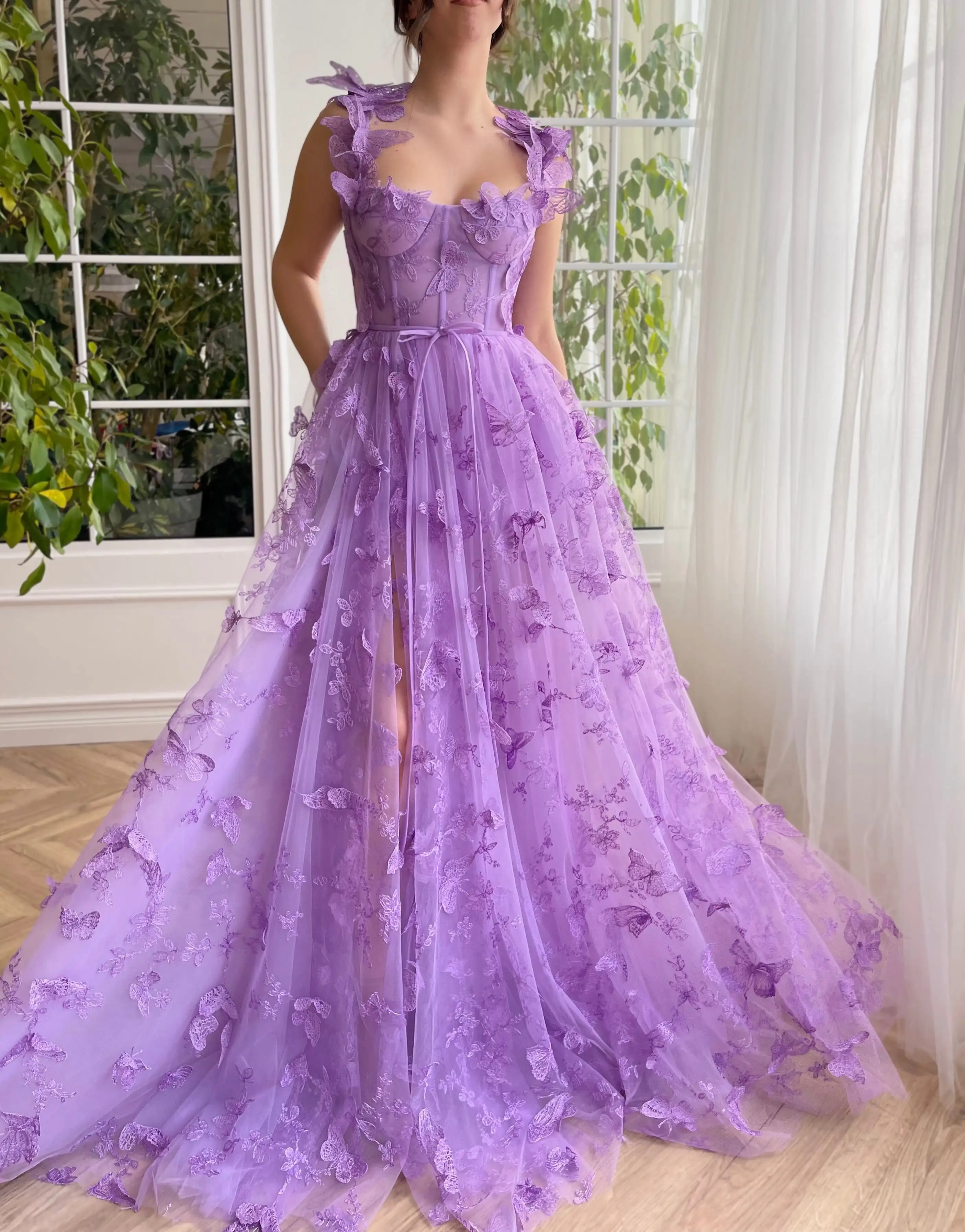 

Lilac Lace Prom Dresses 2023 Butterfly Spaghetti Straps Sweetheart A Line with Pocket Belt Hi-lo Corset Zipper Back Evening Gown