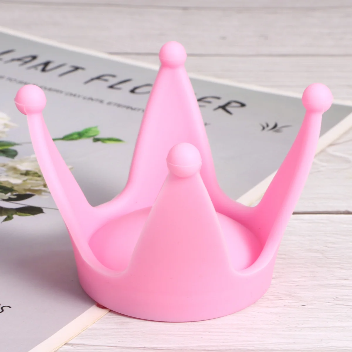 1Pc Suction Cup Motorcycle Crown Suction Cup Crown Decoration Headwear Sucker (Crown Double Suction Cup, Light
1Pc Suction Cup Motorcycle Crown Suction Cup Crown Decoration Headwear Sucker (Crown Double Suction Cup, Light