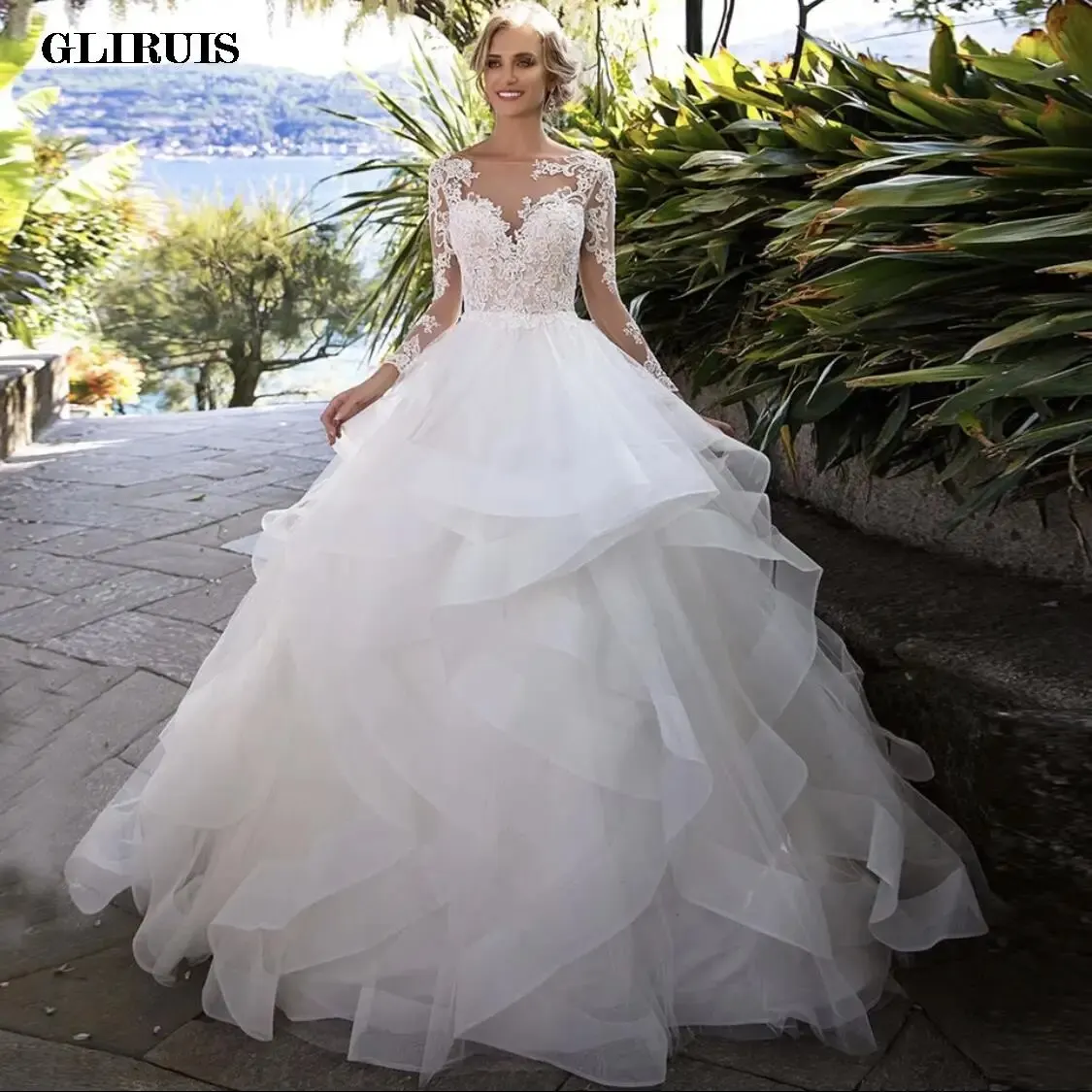 

2022 Princess Wedding Dress Tiered Sheer Neck Long Sleeve Lace Appliques Sweep Train Bridal Gown Vestidos De Noiva