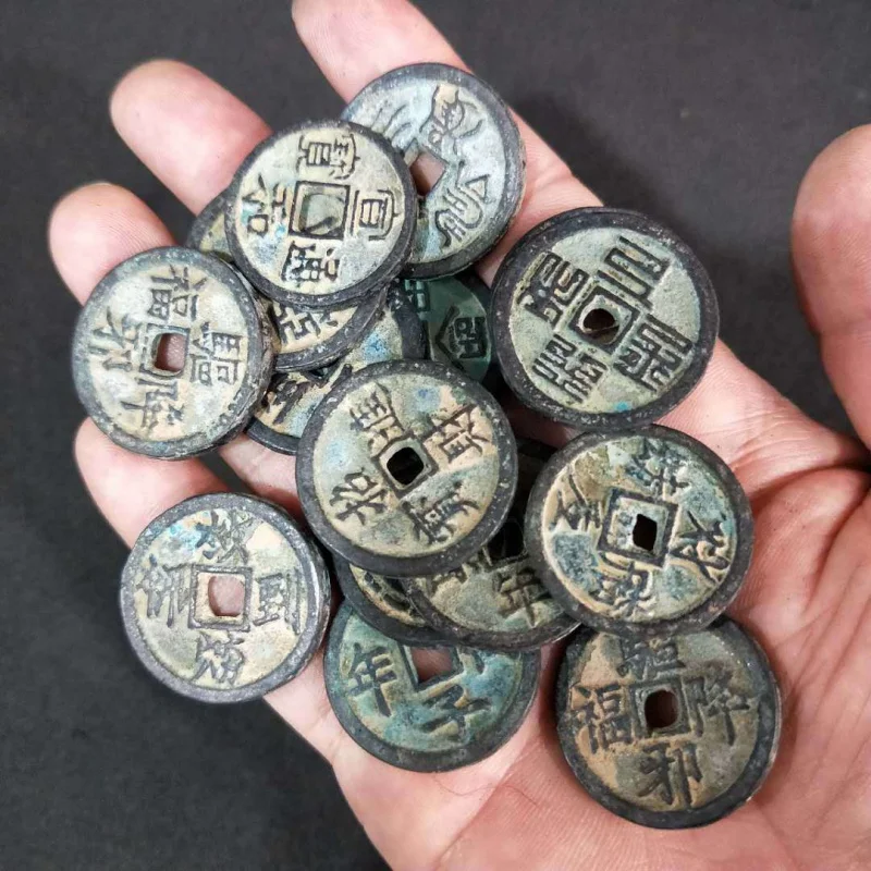 Factory Wholesale Antique Crafts Vintage Distressed Coin Copper Coin Brass Green Embroidered Coin One Piece Dropshipping 
Factory Wholesale Antique Crafts Vintage Distressed Coin Copper Coin Brass Green Embroidered Coin One Piece Dropshipping