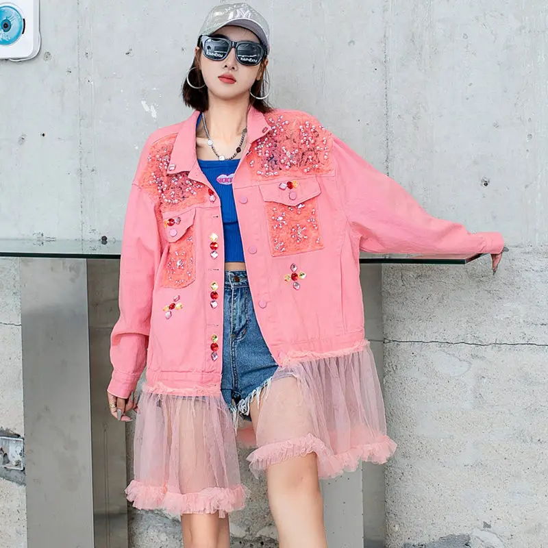 2023 Loose Personality Bead Mesh Stitching Pink Denim Jacket Women Fashion Sequin Embroidery Color Diamond Top Jeans Coat Z338
2023 Loose Personality Bead Mesh Stitching Pink Denim Jacket Women Fashion Sequin Embroidery Color Diamond Top Jeans Coat Z338