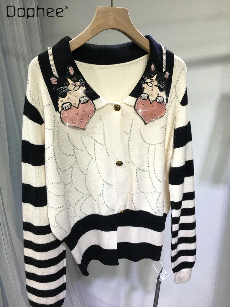 Cute Cat Heavy Industry Beads Lapel Sweaters Women Clothing 2023 Autumn Winter Long Sleeve Single-Breasted Striped Sweater Top
Cute Cat Heavy Industry Beads Lapel Sweaters Women Clothing 2023 Autumn Winter Long Sleeve Single-Breasted Striped Sweater Top