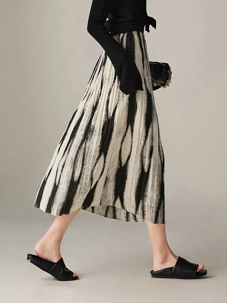 French Vintage Design Tie Dye A-line Skirt Women Elegant 2000s Loose Long Skirt Summer 2024 Casual Korean Fashion Skirt New
French Vintage Design Tie Dye A-line Skirt Women Elegant 2000s Loose Long Skirt Summer 2024 Casual Korean Fashion Skirt New