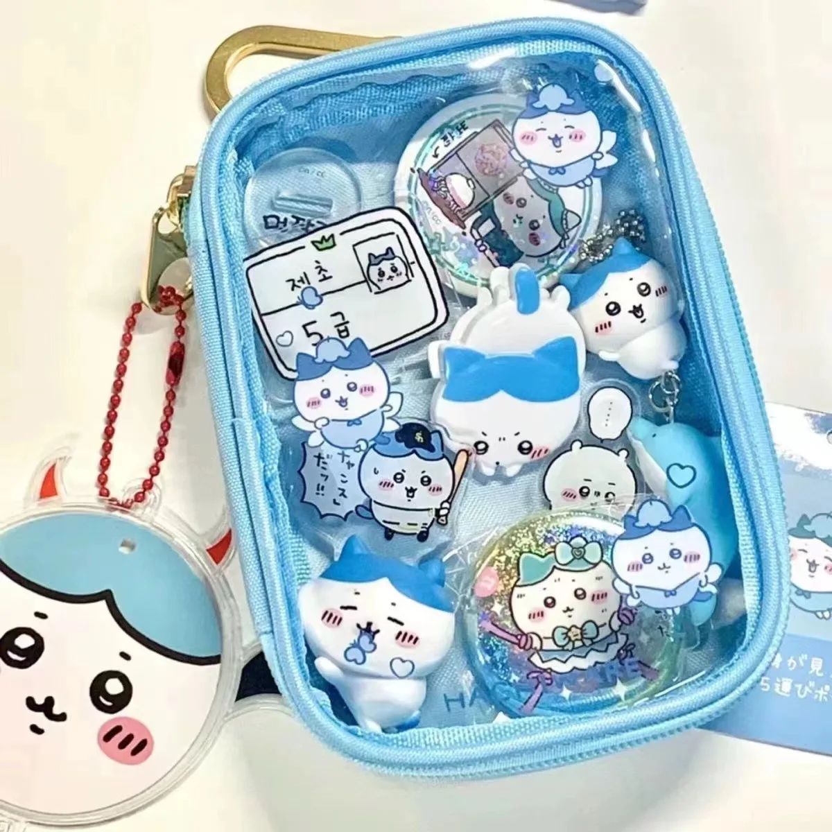 Chiikawa Jewelry Organizer Transparent Storage Box Pouch Mystery Box Plastic Box Cute Doll Bag with Keychain Dustproof Case
Chiikawa Jewelry Organizer Transparent Storage Box Pouch Mystery Box Plastic Box Cute Doll Bag with Keychain Dustproof Case