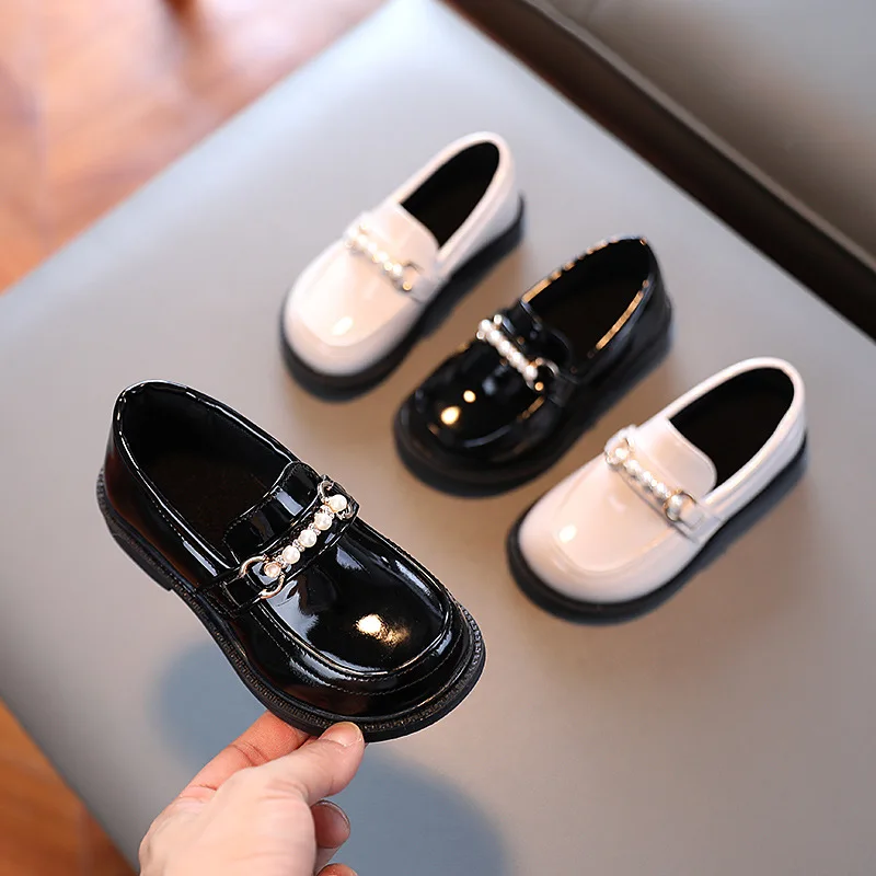 Children's Solid Pearl Leather Shoes 2023 Spring and Autumn Little Boys' Shoes Little Girls' Casual Versatile Single Shoes
Children's Solid Pearl Leather Shoes 2023 Spring and Autumn Little Boys' Shoes Little Girls' Casual Versatile Single Shoes