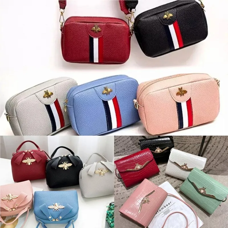 Wholesale Women's Shoulder/Crossbody Bag Bee Coin Purse Stripe Zipper Messenger Phone Bags Cute New Female Lady Small Handbag
Wholesale Women's Shoulder/Crossbody Bag Bee Coin Purse Stripe Zipper Messenger Phone Bags Cute New Female Lady Small Handbag