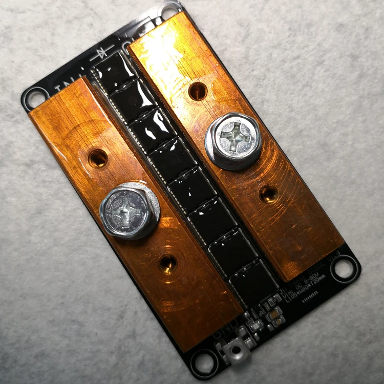 Идеальный диод 0.18mr 80v280a, полный ток, фотогальваническая Солнечная базовая станция, резервное переключение промышленного управления
Идеальный диод 0.18mr 80v280a, полный ток, фотогальваническая Солнечная базовая станция, резервное переключение промышленного управления