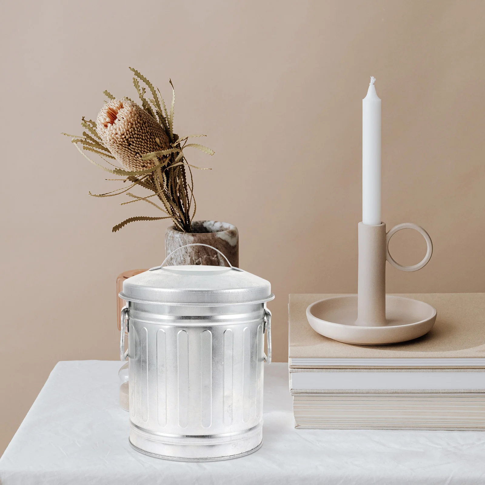 English title: Ash Bucket Lid Galvanized Iron Metal Fireplace Charcoal Can Coal Small Trash Pen Storage Kitchen Compost Bin
English title: Ash Bucket Lid Galvanized Iron Metal Fireplace Charcoal Can Coal Small Trash Pen Storage Kitchen Compost Bin