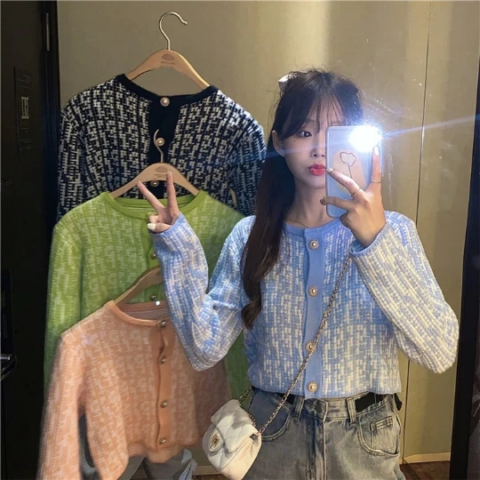 Fashion Grace Knitting Cardigan Pullover Girl Women Woman Sweater V Neck Knit Tops Tight Women's Sweaters Top Coat Cloth Suéter
Fashion Grace Knitting Cardigan Pullover Girl Women Woman Sweater V Neck Knit Tops Tight Women's Sweaters Top Coat Cloth Suéter