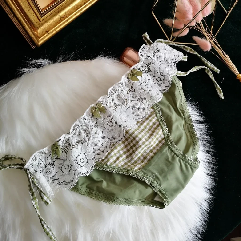 Japanese Cute Lolita Retro Plaid Sexy Lace Bow Icing Silk Briefs Women's Straps Fashion Underwear Comfortable Lingerie Panties
Japanese Cute Lolita Retro Plaid Sexy Lace Bow Icing Silk Briefs Women's Straps Fashion Underwear Comfortable Lingerie Panties