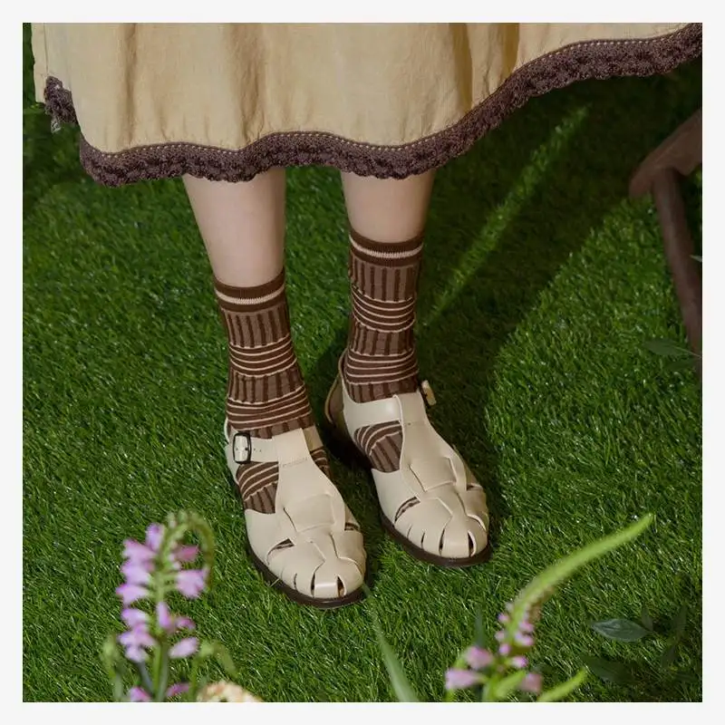 Нишевые летние винтажные сандалии Мэри Джейн женские плетеные кожаные Булочки с плоской римской обувью
Нишевые летние винтажные сандалии Мэри Джейн женские плетеные кожаные Булочки с плоской римской обувью