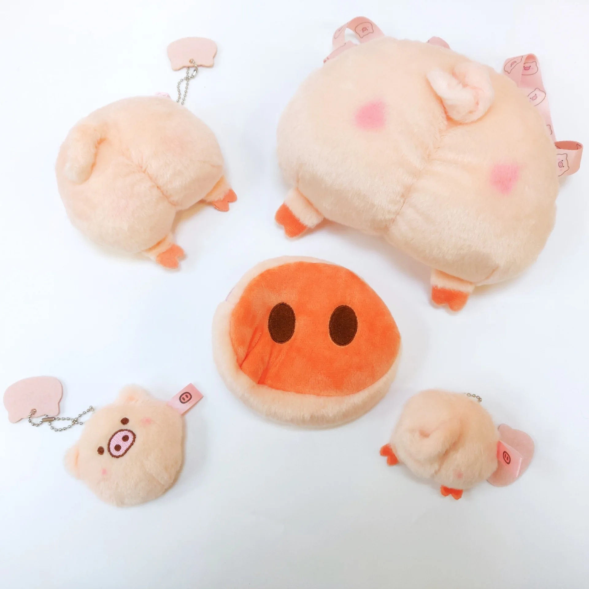 New Popular Q-version pink pig plush crossbody bag buttocks brooch pendant girl heart decoration especially cute birthday gift
New Popular Q-version pink pig plush crossbody bag buttocks brooch pendant girl heart decoration especially cute birthday gift