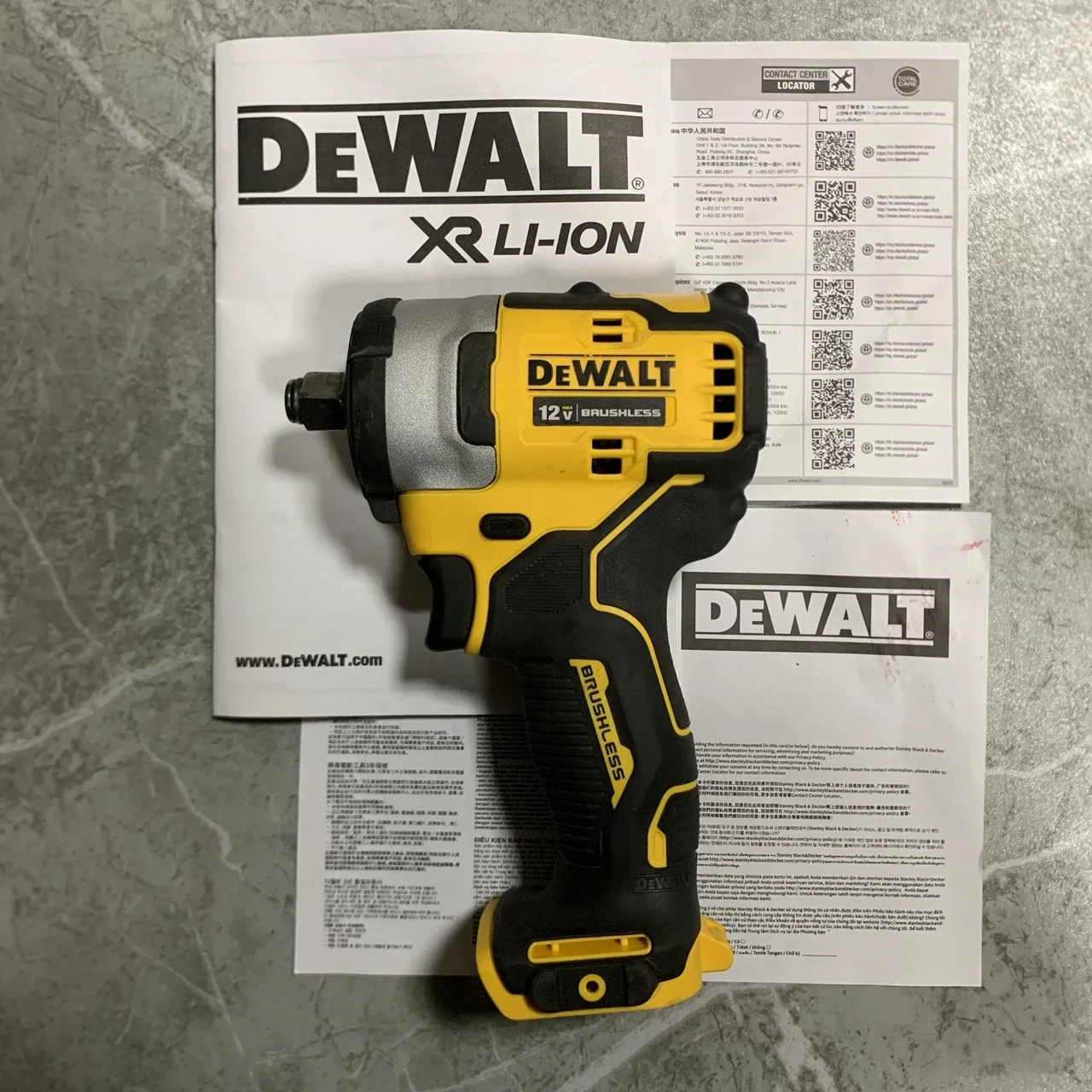 

DeWALT DCF901B 12V MAX XTREME 1/2" Brushless Cordless Impact Wrench - Bare Tool second-hand